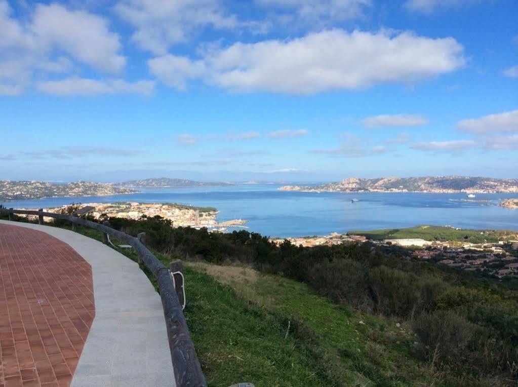 Appartamenti Le Gemme Palau Bagian luar foto